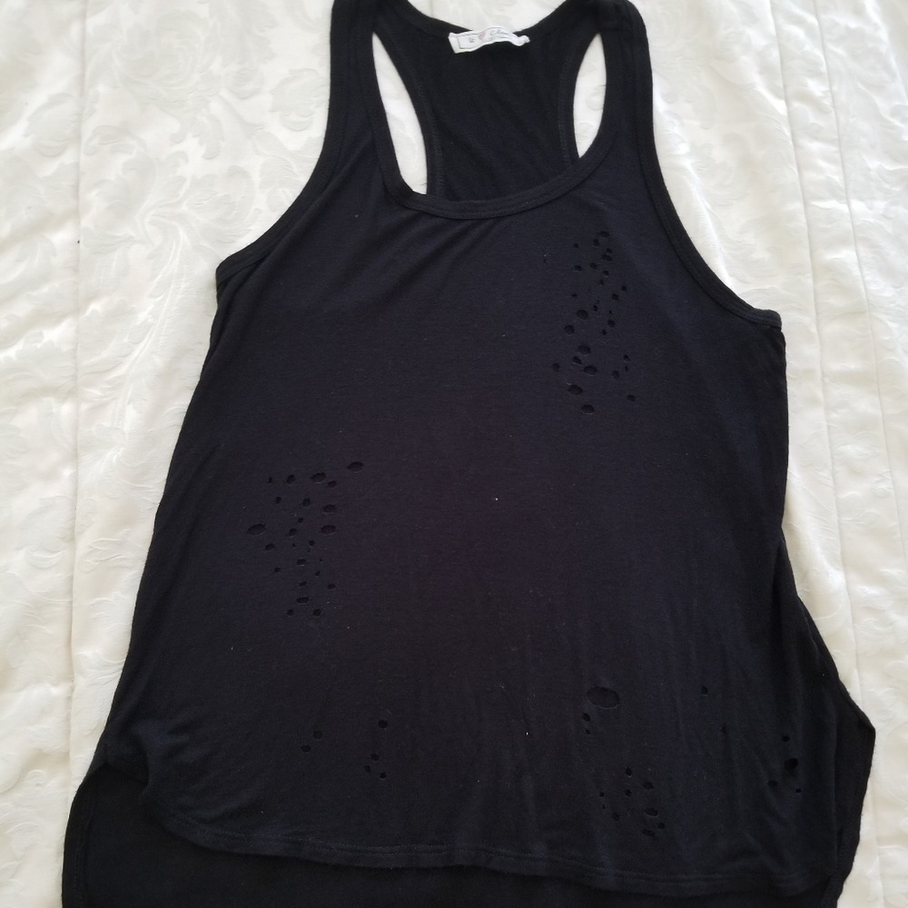 Pre-owned It Closet. Size M.